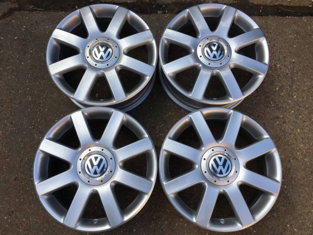 4db gyri 17" VW [Indianapolis] alufelni. (*195*)